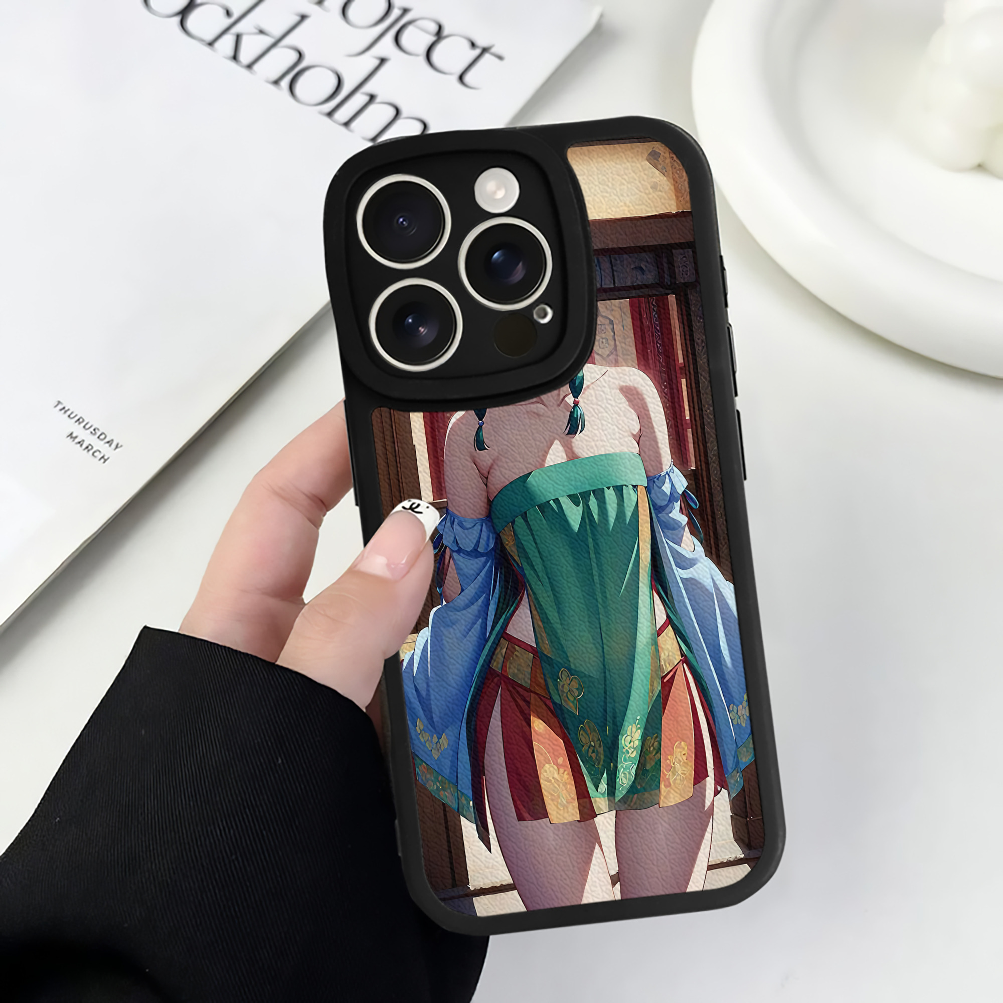 薬屋のひとりごと The Apothecary Diaries 【iPhone 16シリーズ対応】シリコンスマホケース（レザー調） 材質：シリコン